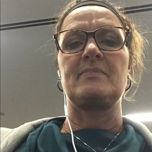 Meet your Posher, Stacie